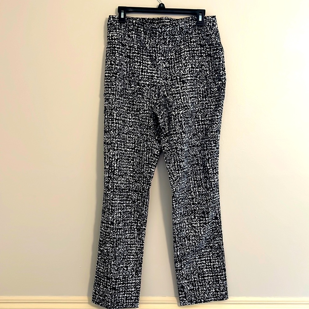 JM Collection Black and white pants size Medium